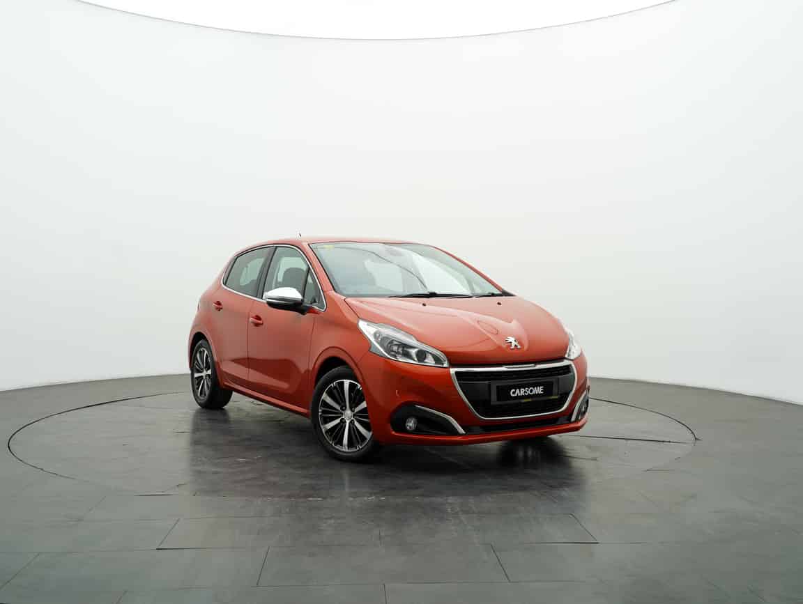 Peugeot_208_2018_Orange_B2C_CARSOME