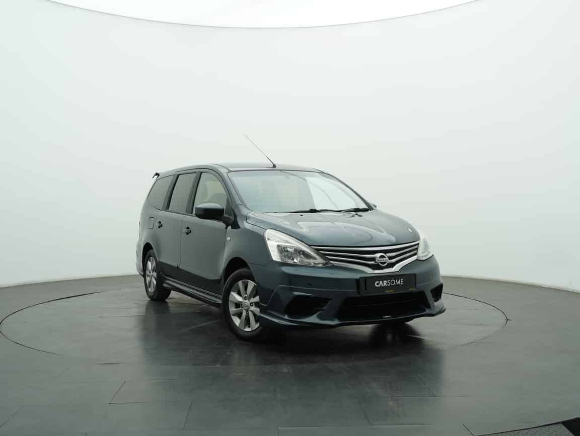 Nissan_Grand Livina_2015_Blue_B2C_CARSOME