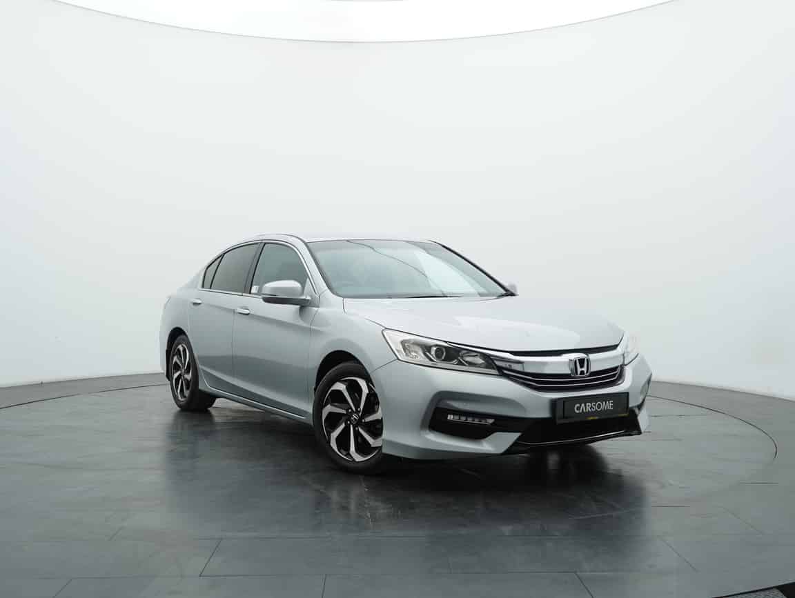 Honda_Accord_2016_Silver_B2C_CARSOME