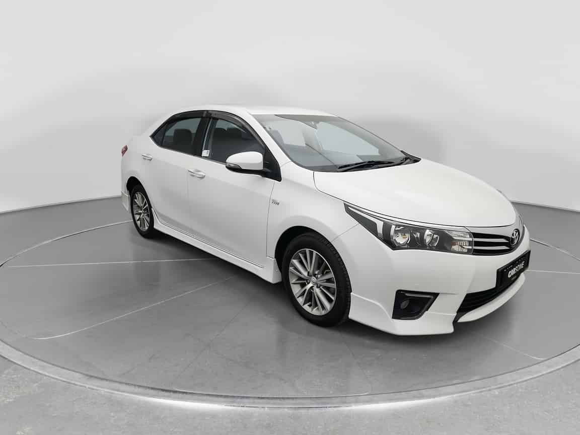 Toyota_Corolla Altis_2016_White_B2C_CARSOME