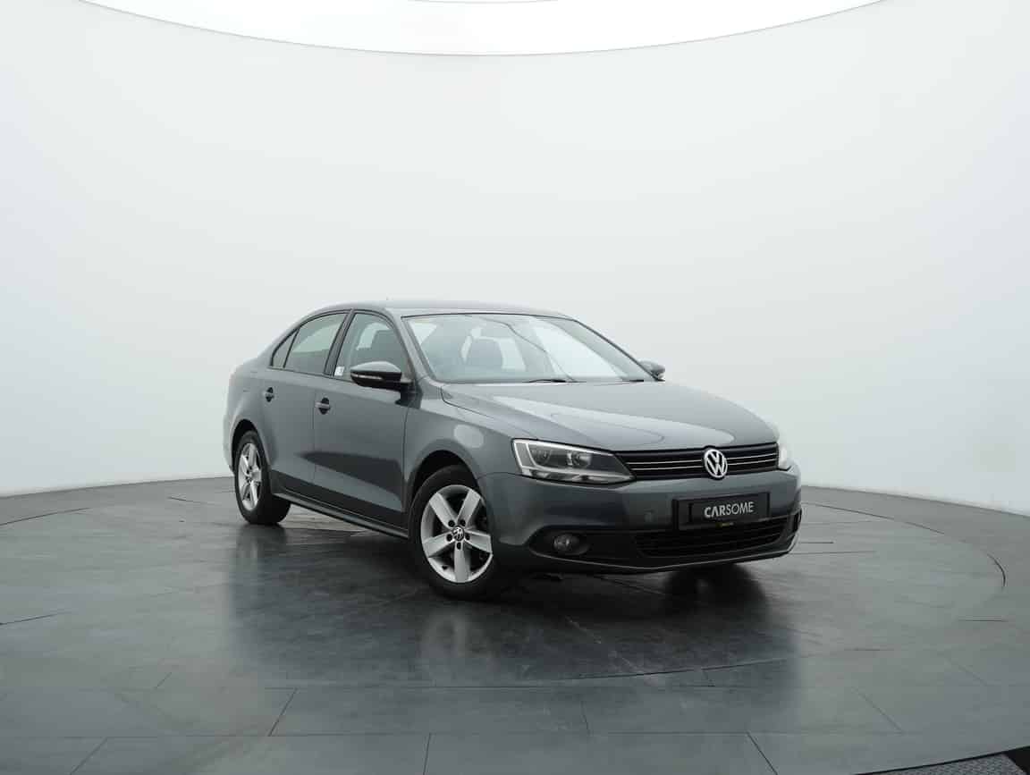 Volkswagen_Jetta_2015_Gray_B2C_CARSOME