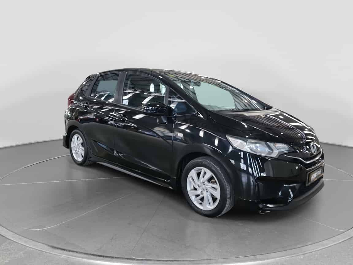 Honda_Jazz_2014_Hitam_B2C_CARSOME