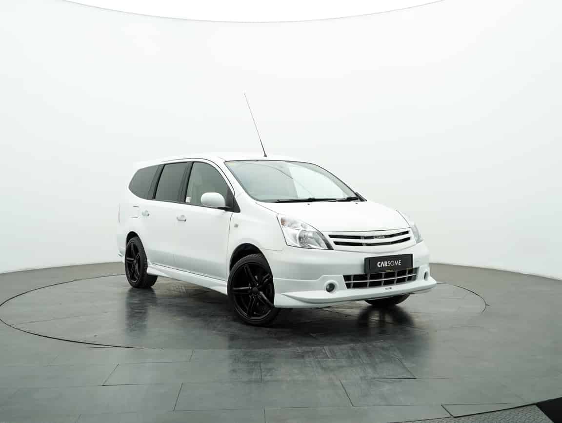 Nissan_Grand Livina_2011_White_B2C_CARSOME