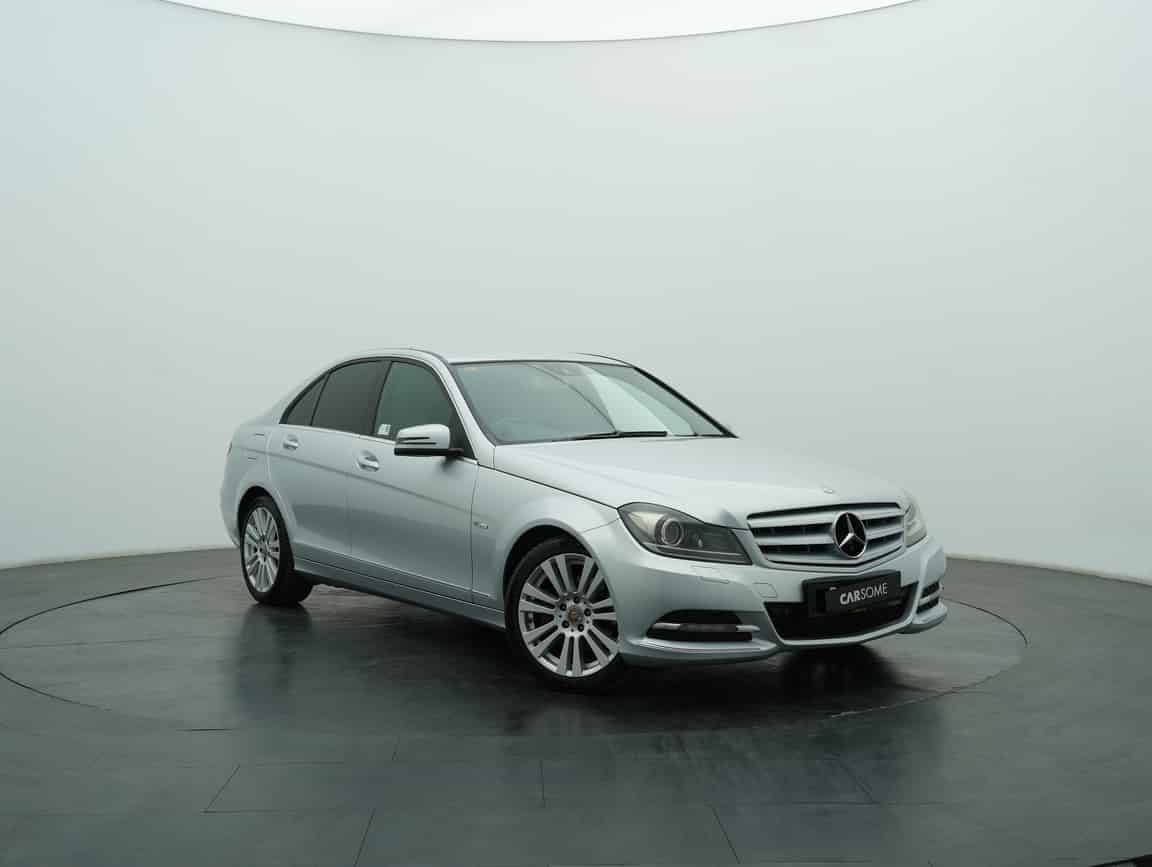 Mercedes-Benz_C200_2012_Silver_B2C_CARSOME