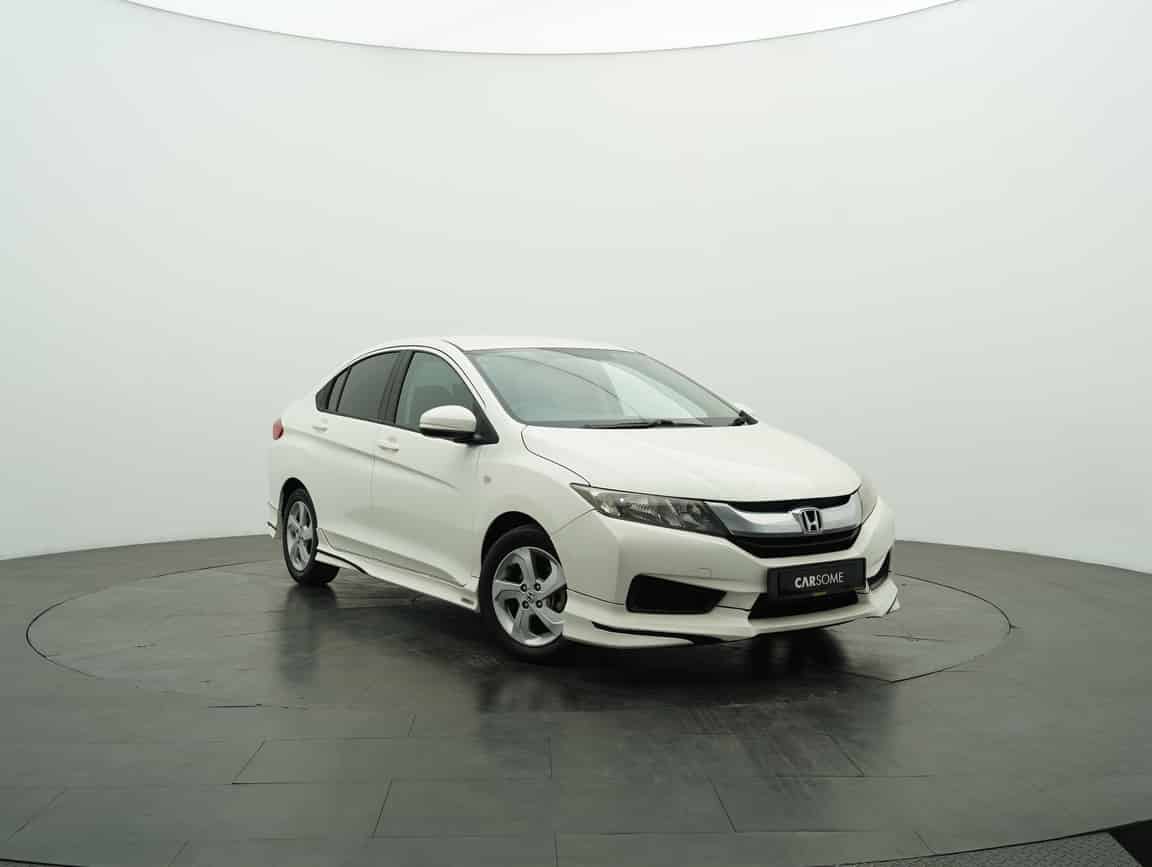 Honda_City_2015_White_B2C_CARSOME