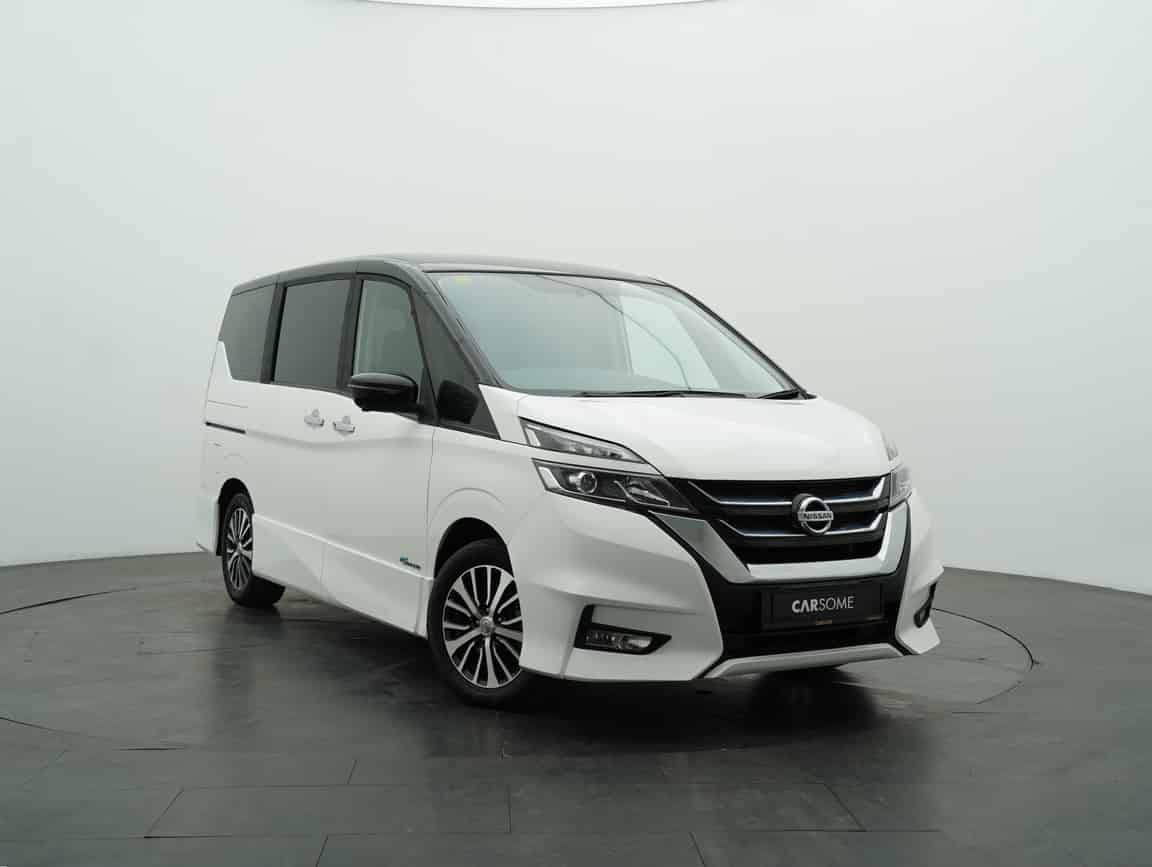 Nissan_Serena_2018_White_B2C_CARSOME