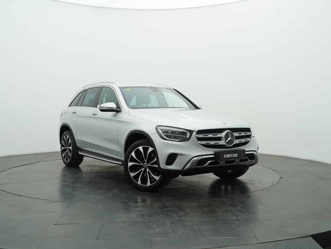 Mercedes-Benz_GLC200_2019_Silver_B2C_CARSOME