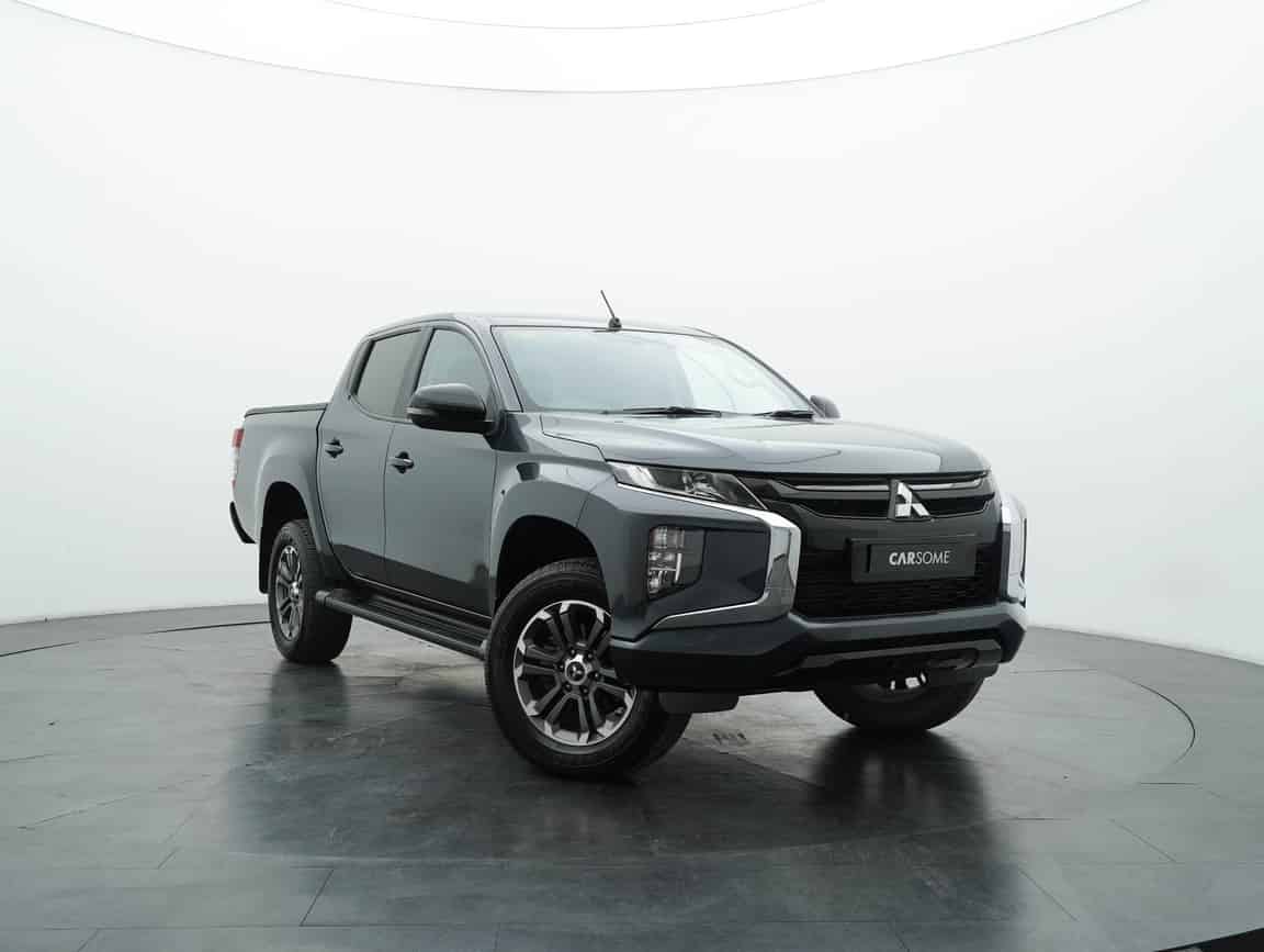 Mitsubishi_Triton_2023_Gray_B2C_CARSOME