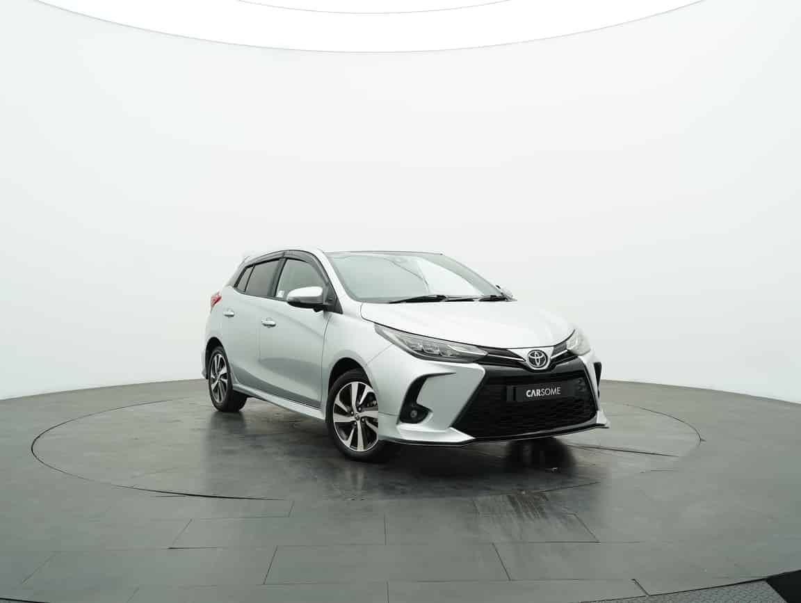 Toyota_Yaris_2022_Silver_B2C_CARSOME
