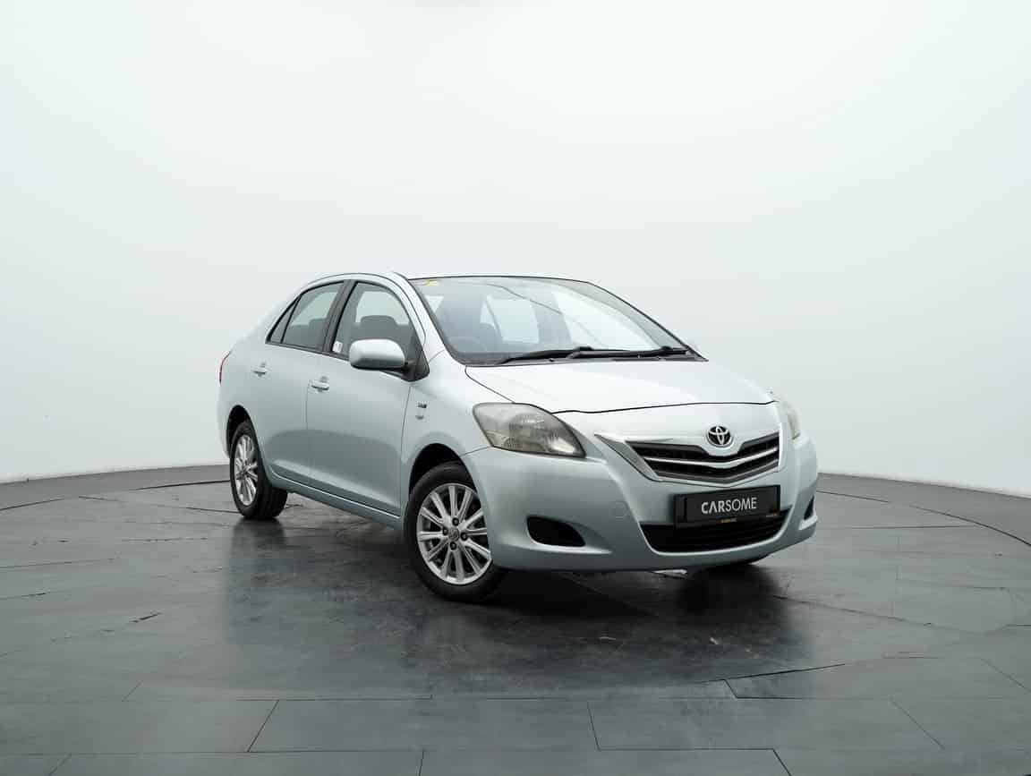 Toyota_Vios_2013_Silver_B2C_CARSOME