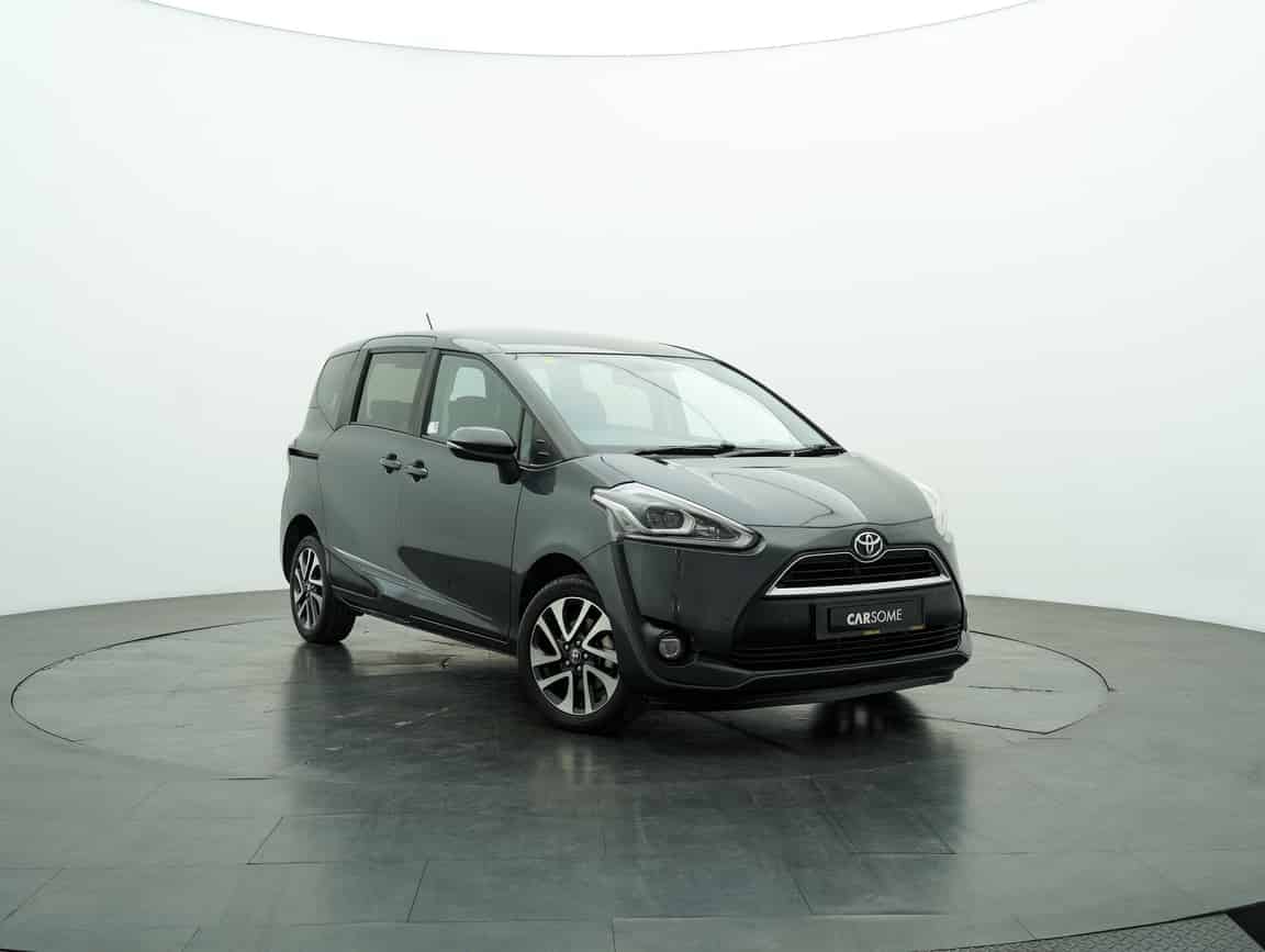 Toyota_Sienta_2018_Gray_B2C_CARSOME