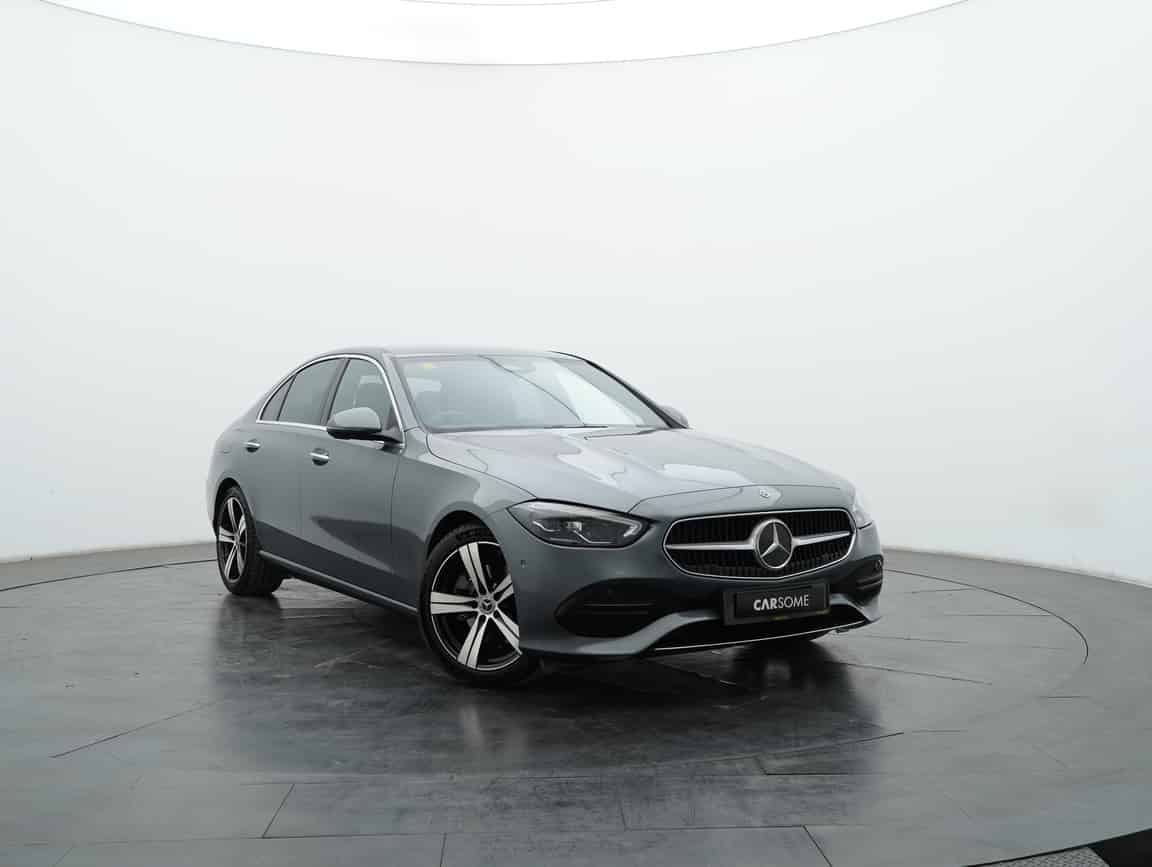 Mercedes-Benz_C200_2023_Silver_B2C_CARSOME