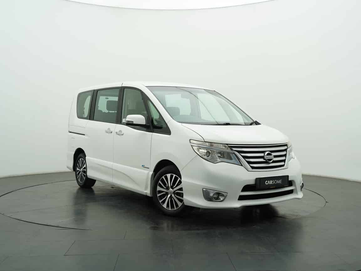 Nissan_Serena_2017_Putih_B2C_CARSOME
