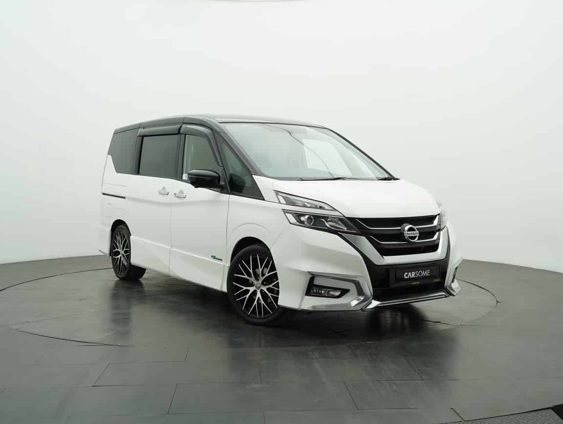 Nissan_Serena_2019_White_B2C_CARSOME