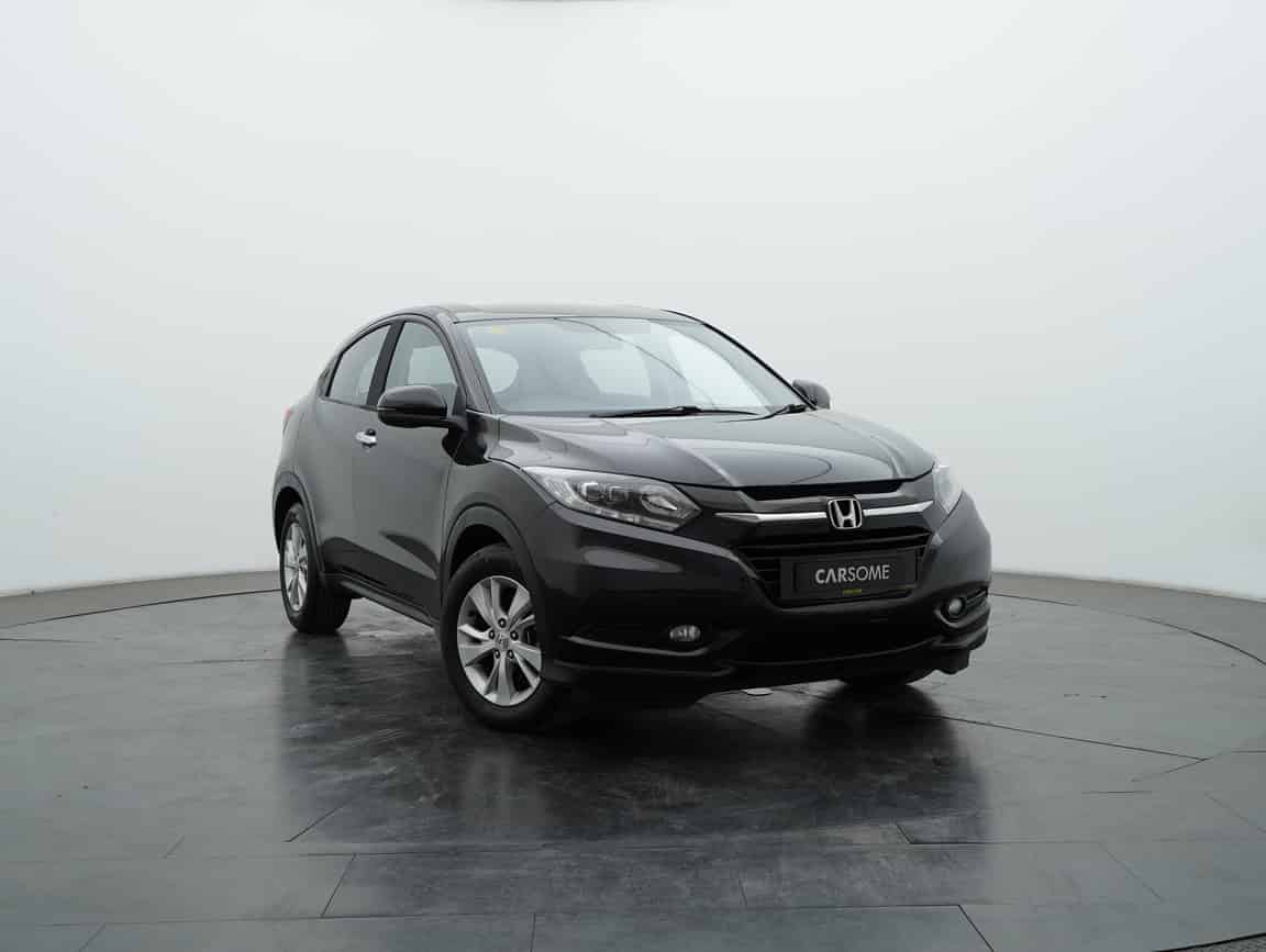 Honda_HR-V_2015_Gray_B2C_CARSOME