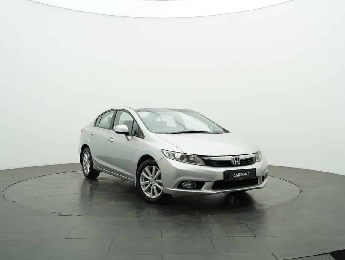 Honda_Civic_2013_Silver_B2C_CARSOME