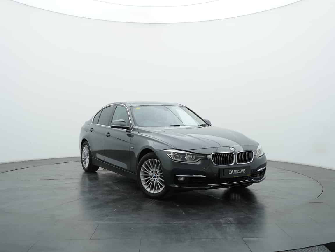 BMW_318i_2017_Gray_B2C_CARSOME
