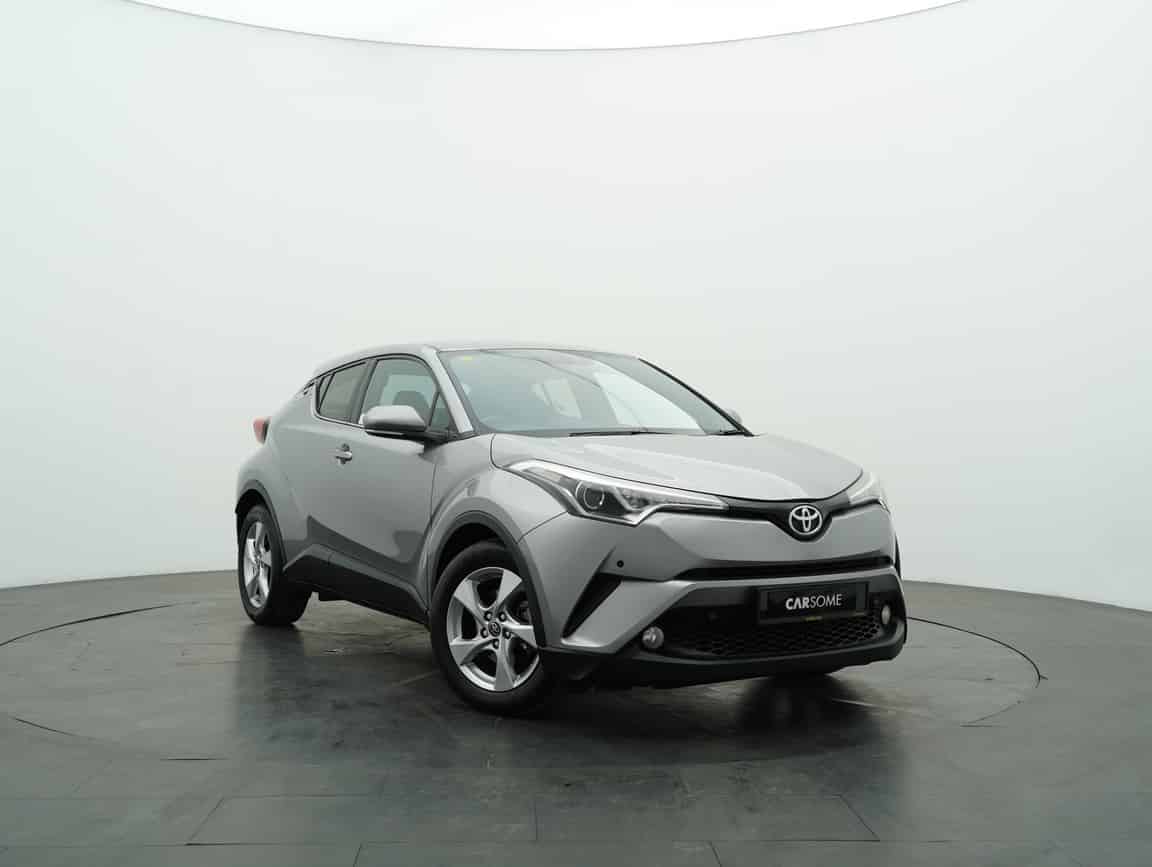 Toyota_C-HR_2018_Silver_B2C_CARSOME