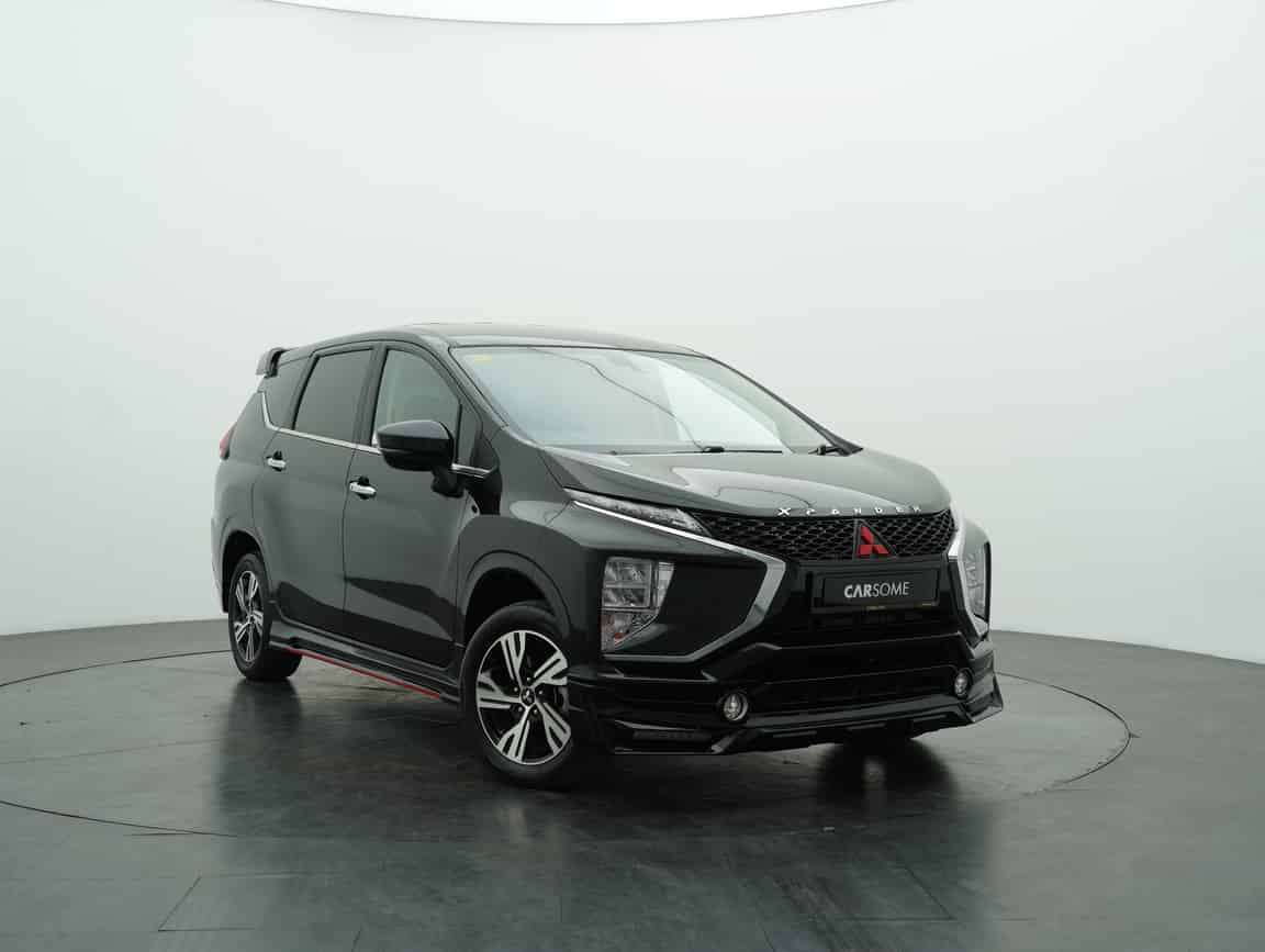 Mitsubishi_Xpander_2023_Hitam_B2C_CARSOME