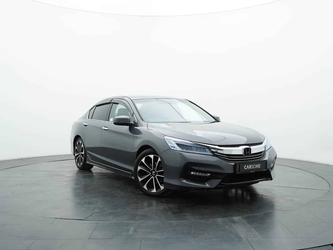Honda_Accord_2016_Gray_B2C_CARSOME