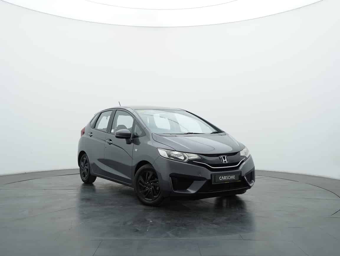 Honda_Jazz_2014_Gray_B2C_CARSOME