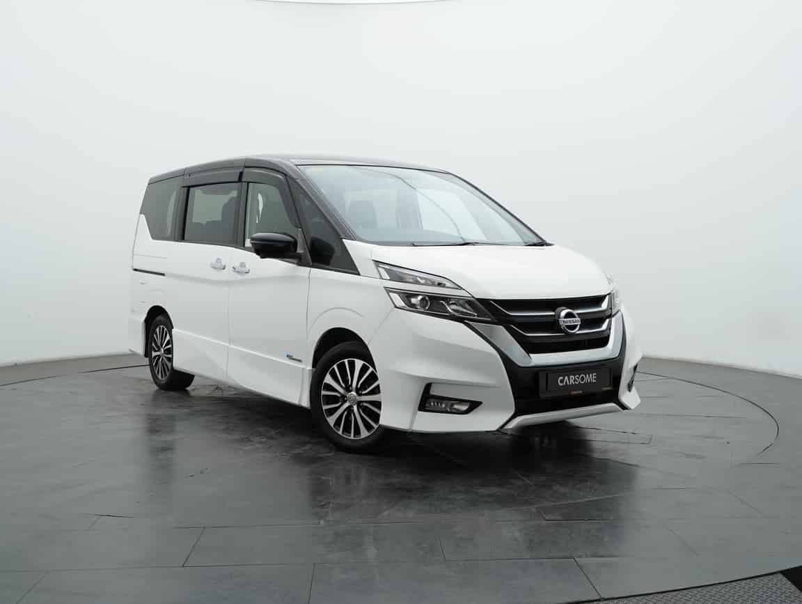 Nissan_Serena_2019_White_B2C_CARSOME