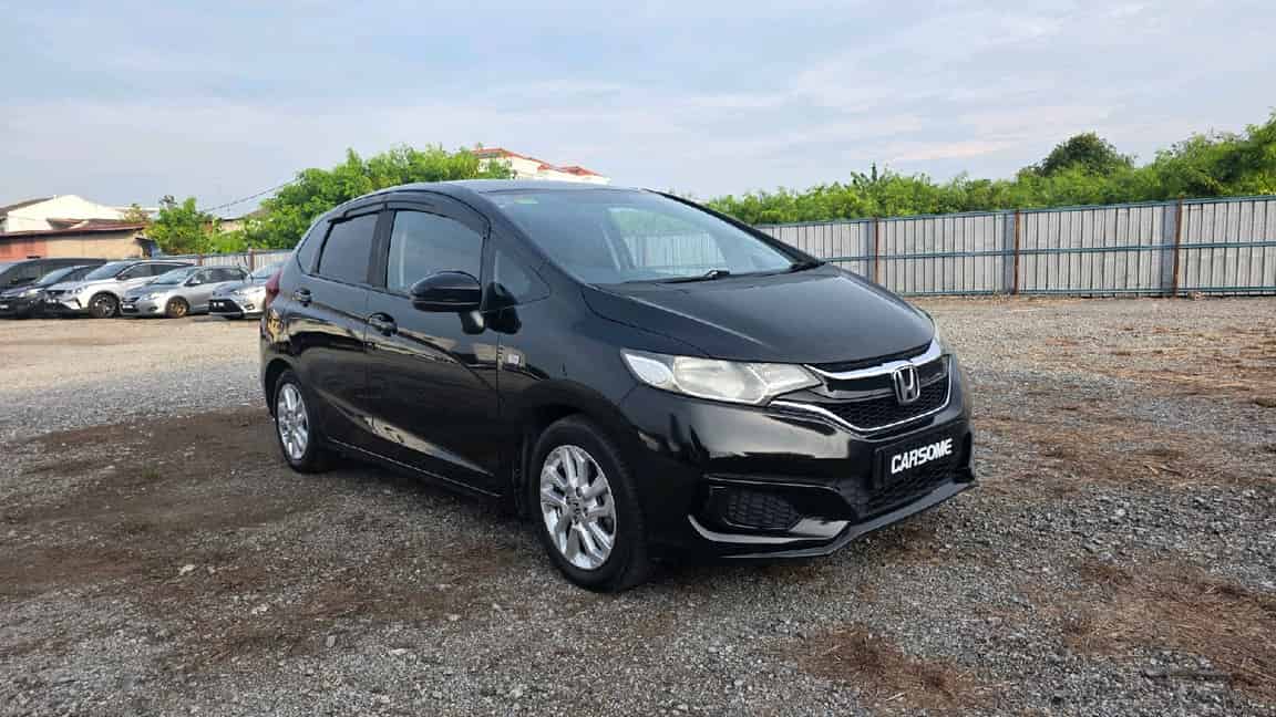 Honda_Jazz_2019_Black_B2C_CARSOME