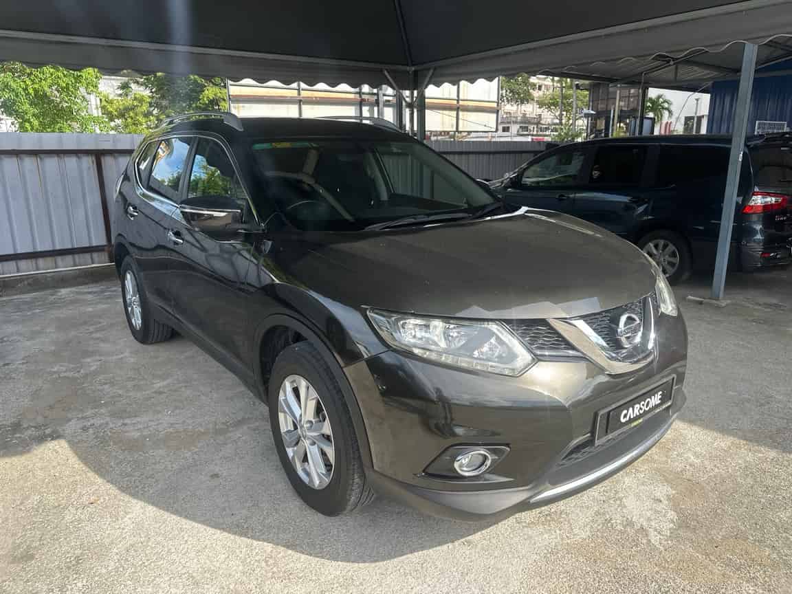 Nissan_X-Trail_2017_Gray_B2C_CARSOME