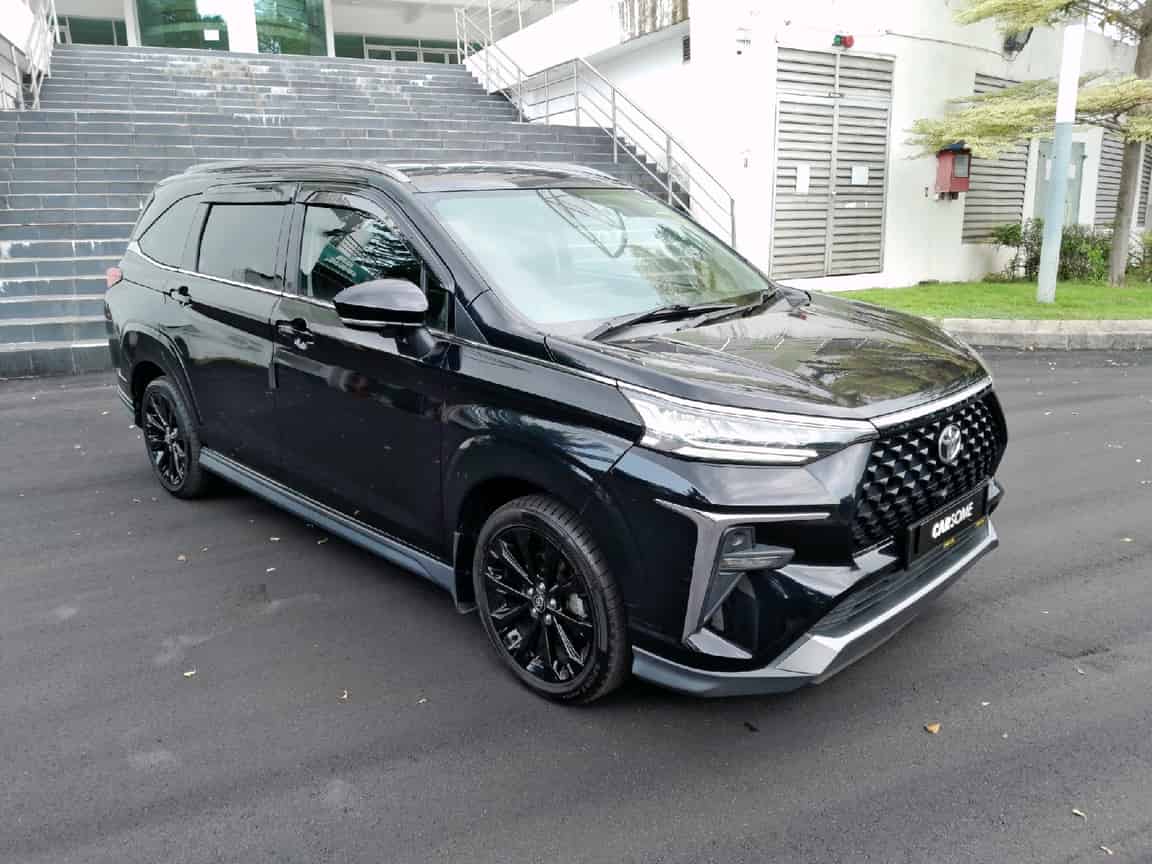 Toyota_Veloz_2022_Black_B2C_CARSOME
