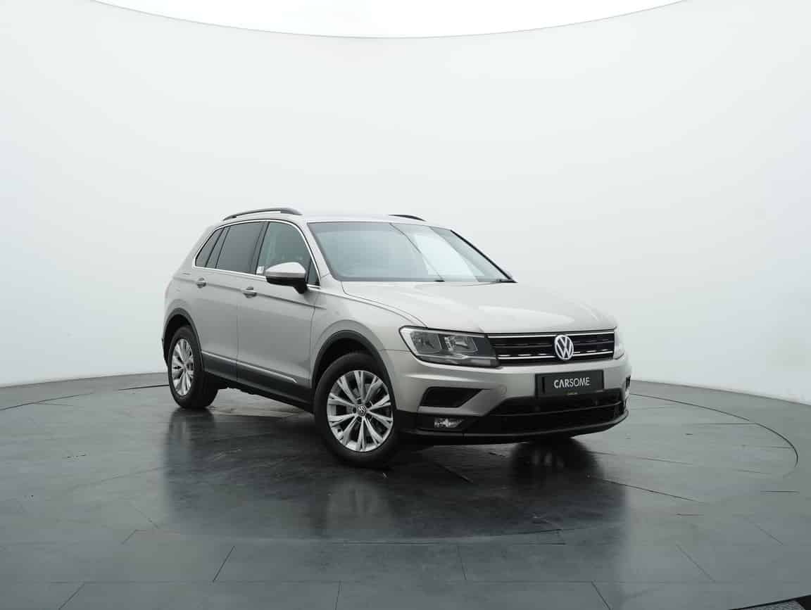 Volkswagen_Tiguan_2018_Silver_B2C_CARSOME
