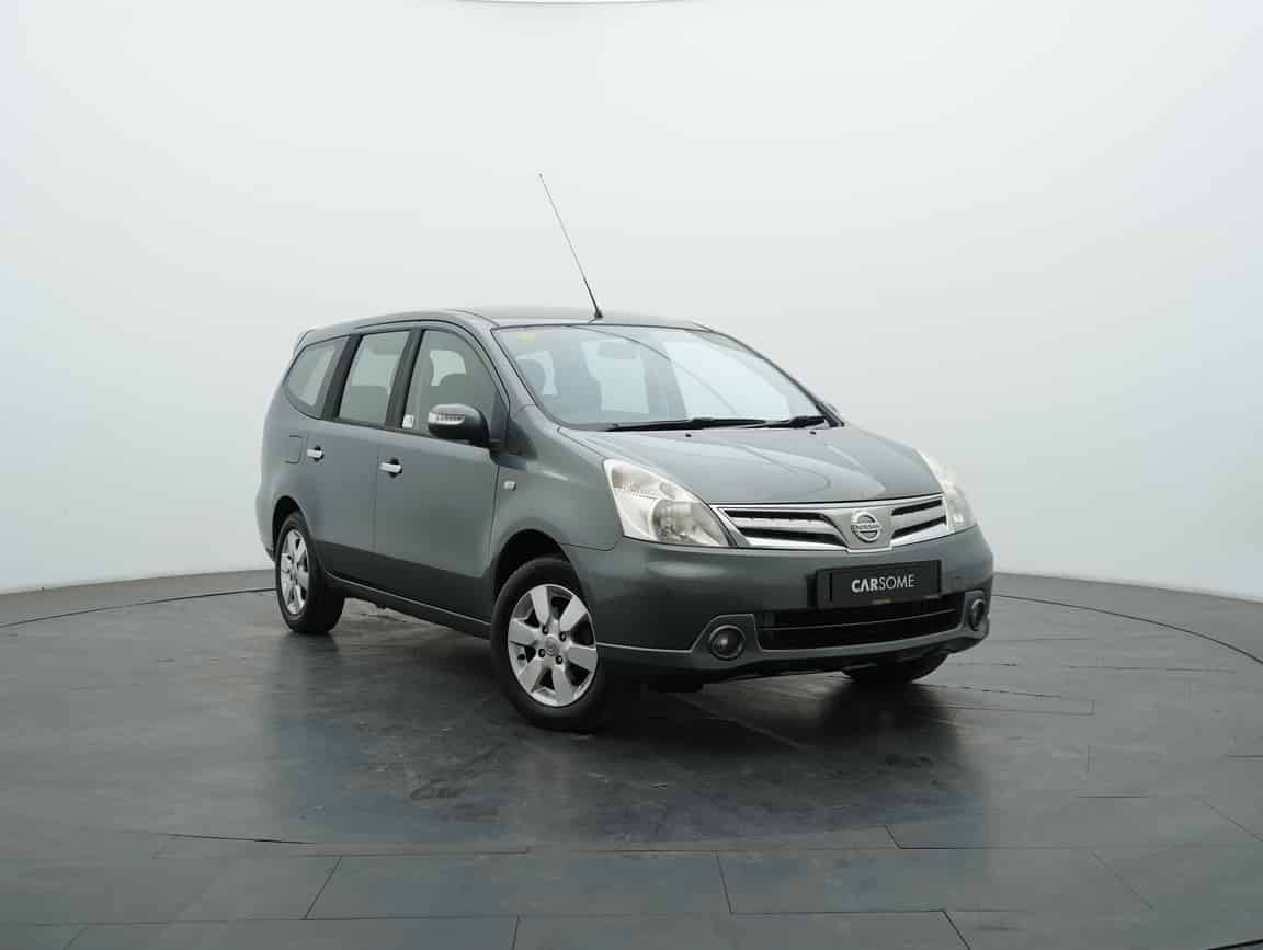 Nissan_Grand Livina_2011_Kelabu_B2C_CARSOME