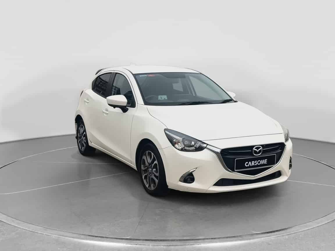 Mazda_2_2017_Putih_B2C_CARSOME