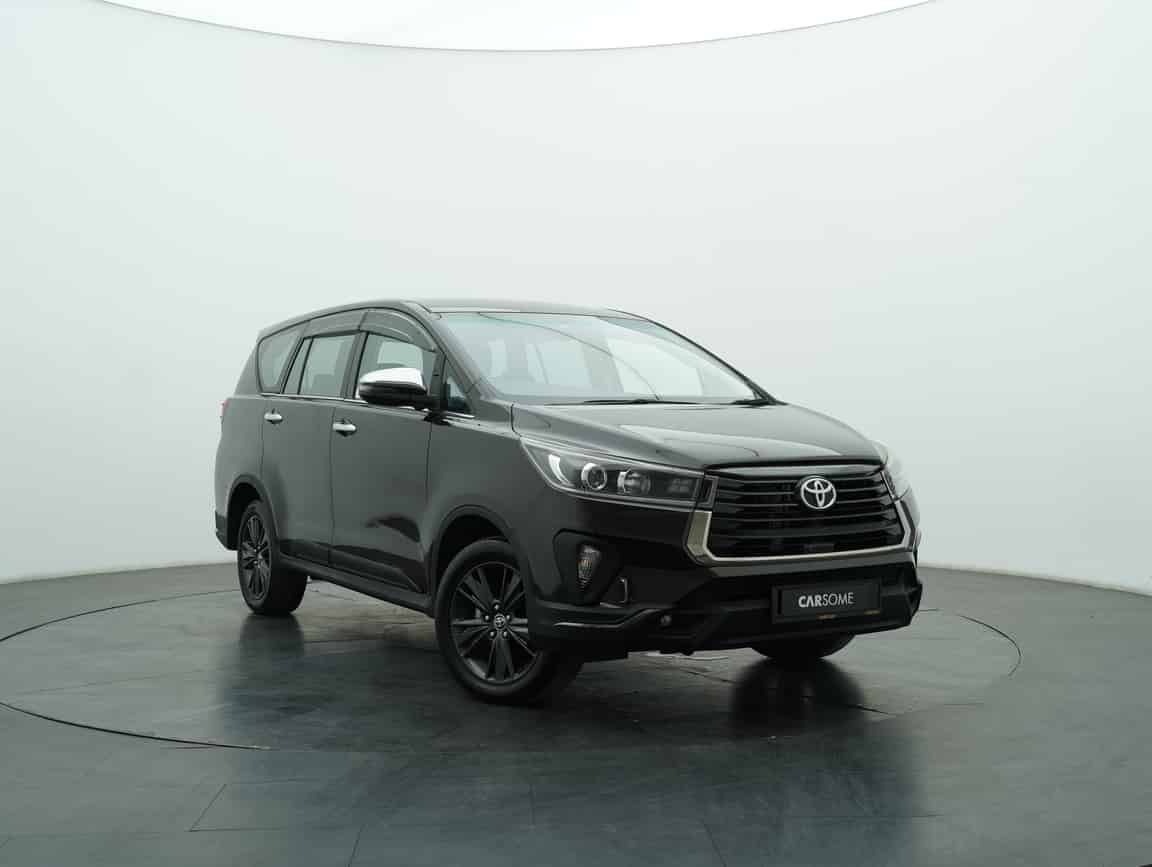 Toyota_Innova_2021_Black_B2C_CARSOME