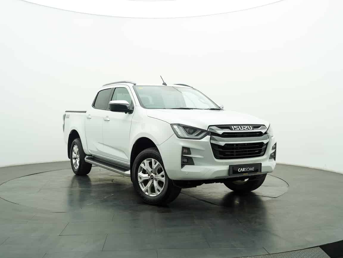 Isuzu_D-Max_2023_White_B2C_CARSOME