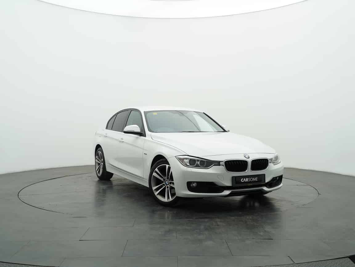 BMW_320i_2015_White_B2C_CARSOME
