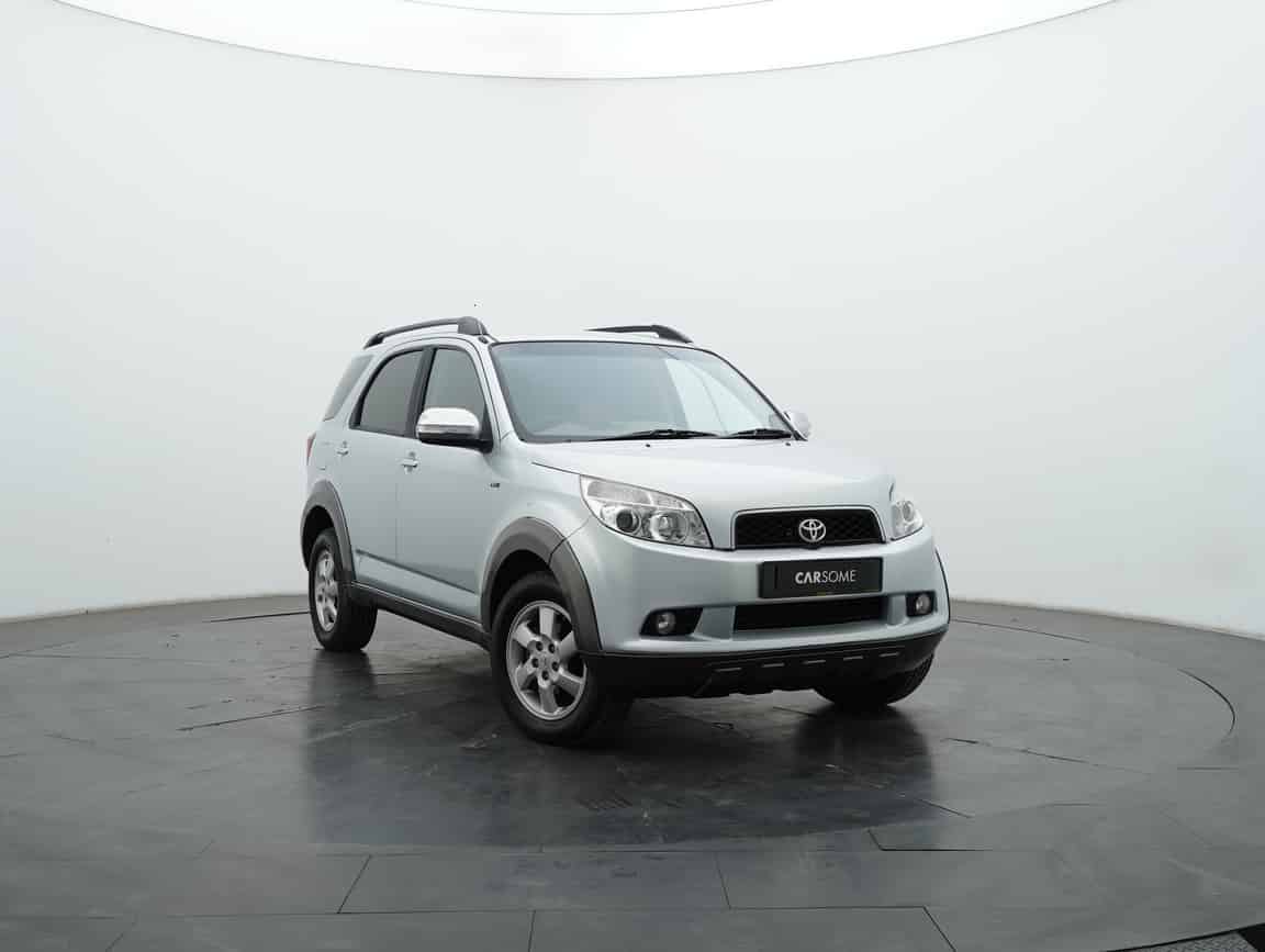 Toyota_Rush_2010_Silver_B2C_CARSOME