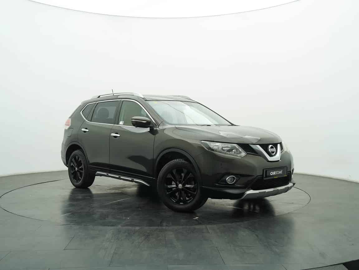 Nissan_X-Trail_2017_Gray_B2C_CARSOME