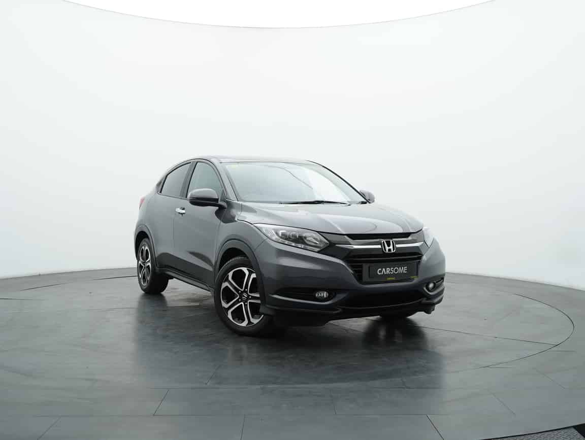 Honda_HR-V_2017_Gray_B2C_CARSOME