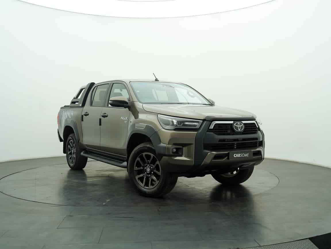 Toyota_Hilux_2020_Coklat_B2C_CARSOME