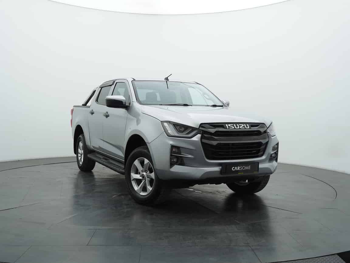 Isuzu_D-Max_2023_Silver_B2C_CARSOME