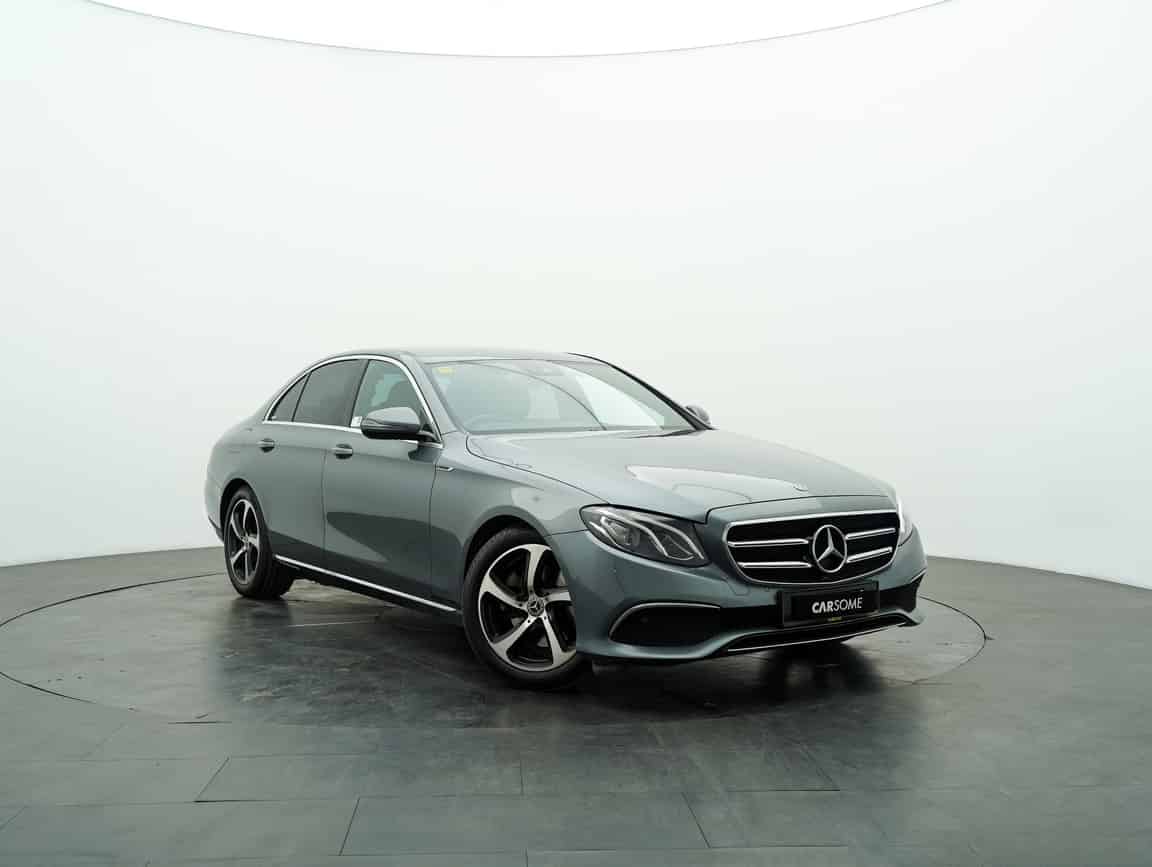 Mercedes-Benz_E200_2019_Kelabu_B2C_CARSOME