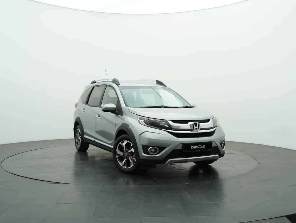 Honda_BR-V_2017_Silver_B2C_CARSOME