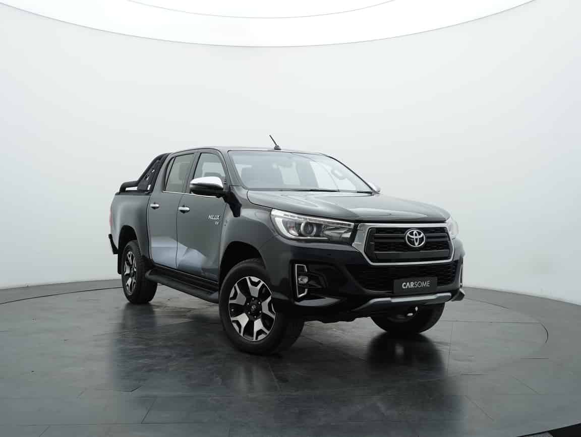 Toyota_Hilux_2019_Black_B2C_CARSOME
