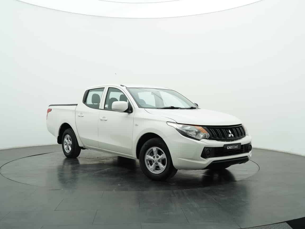 Mitsubishi_Triton_2019_White_B2C_CARSOME