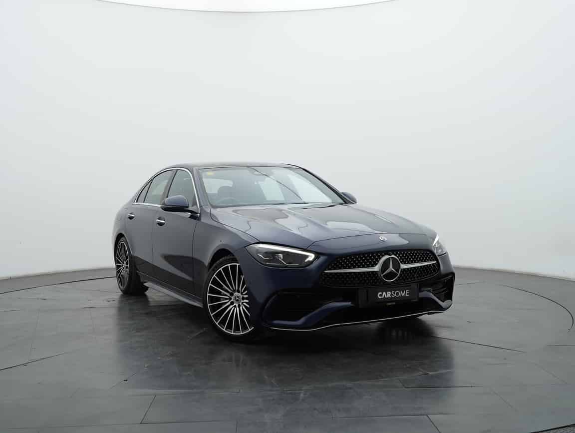 Mercedes-Benz_C300_2022_Blue_B2C_CARSOME