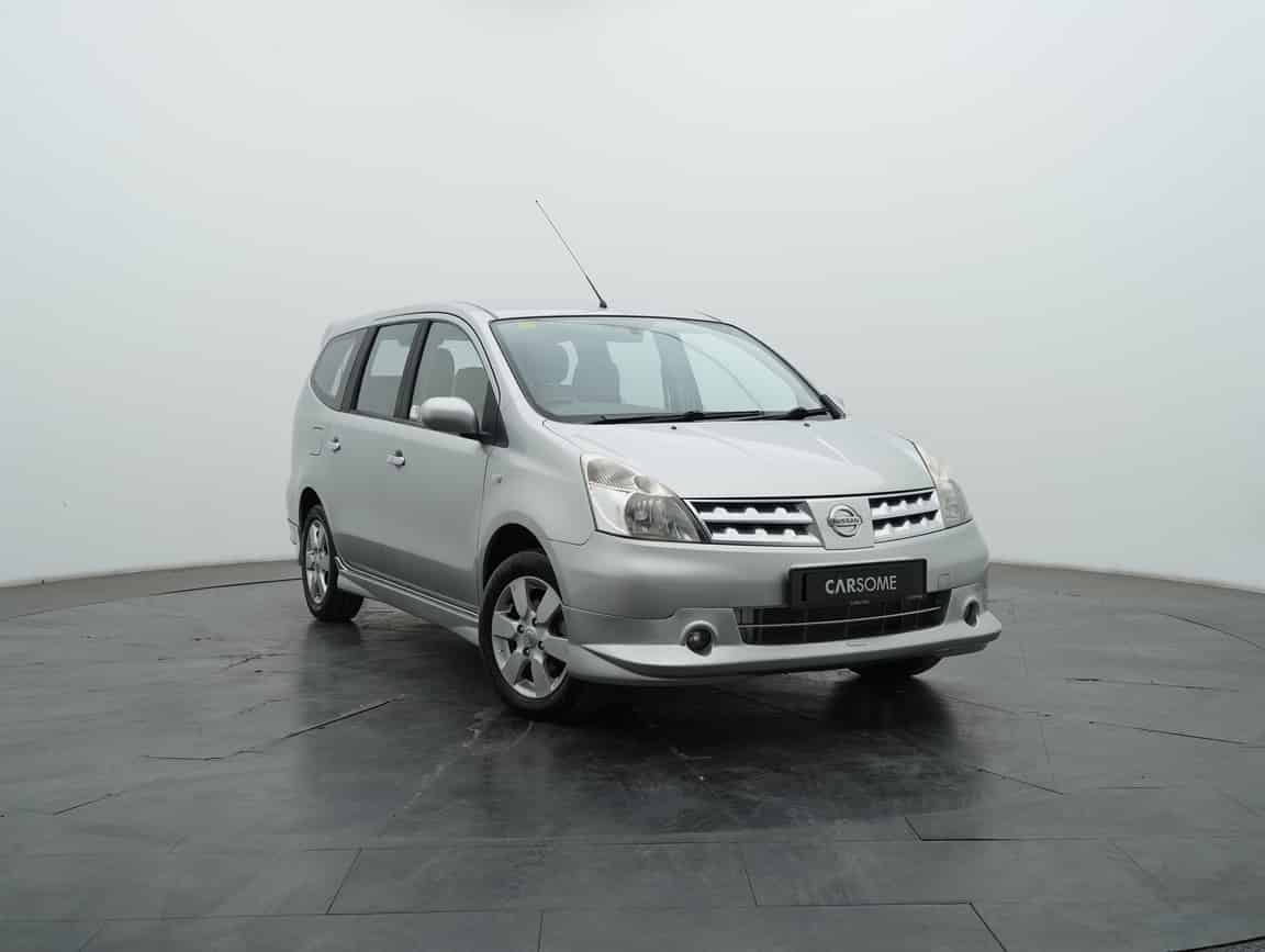 Nissan_Grand Livina_2011_Silver_B2C_CARSOME
