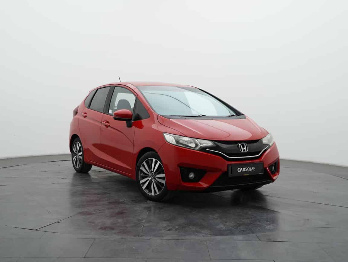 Honda_Jazz_2016_Merah_B2C_CARSOME
