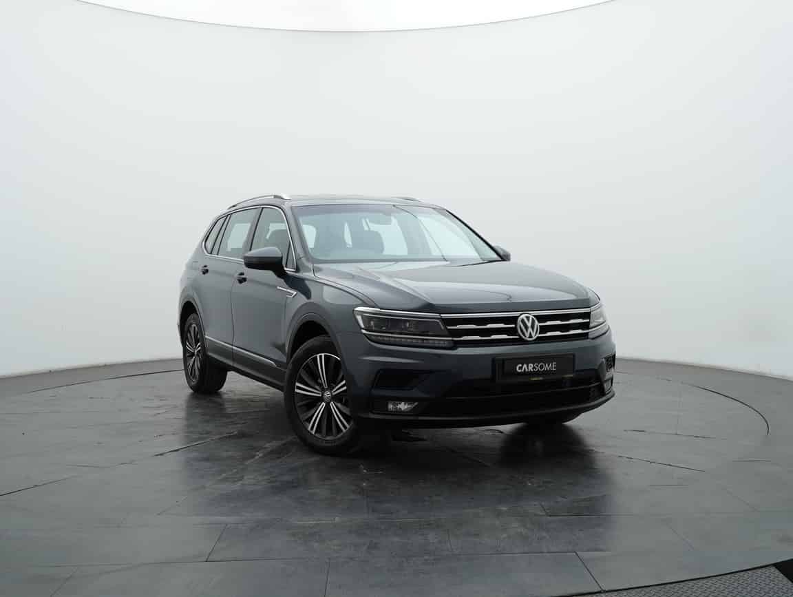 Volkswagen_Tiguan_2021_Gray_B2C_CARSOME