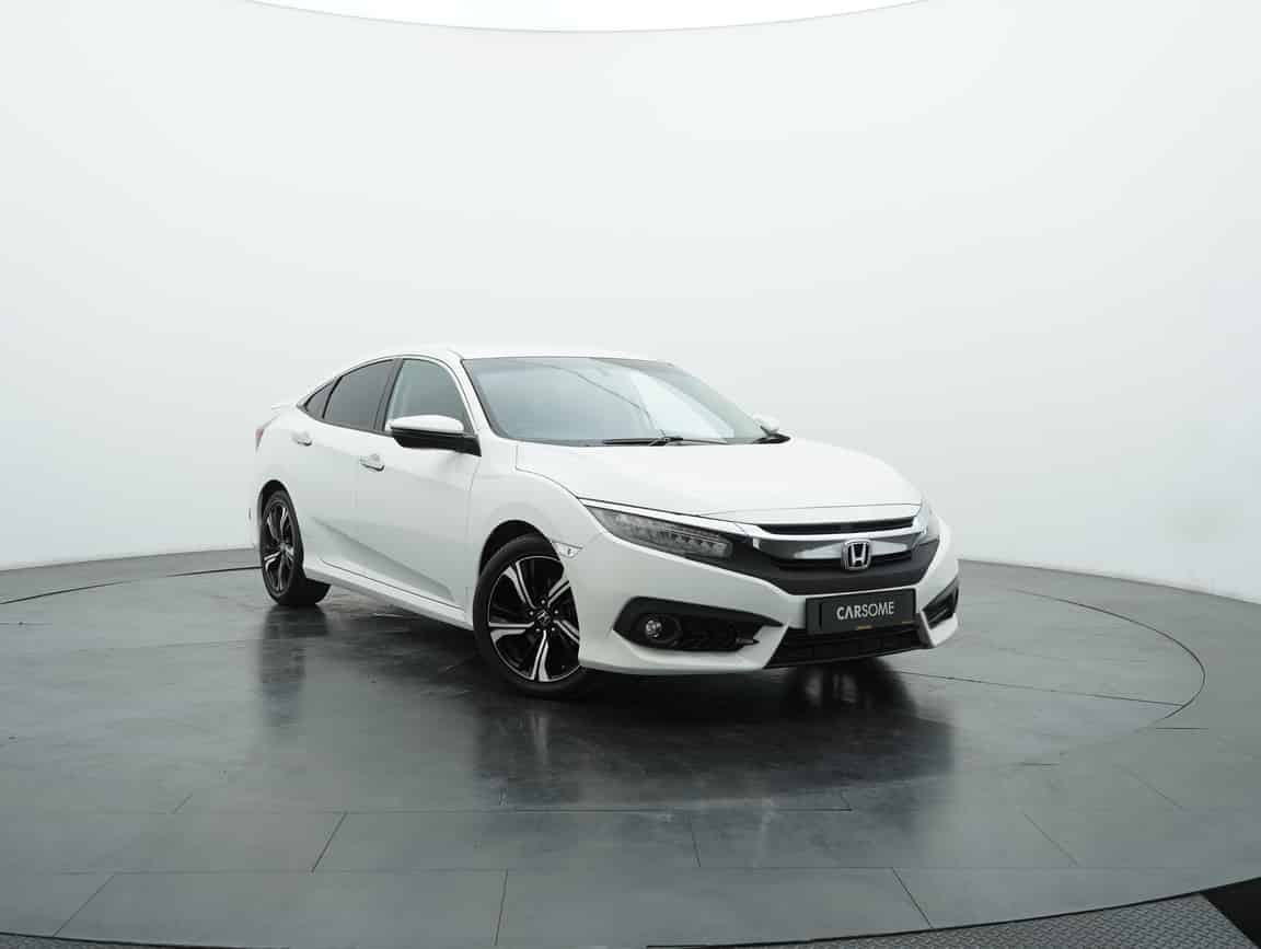 Honda_Civic_2017_White_B2C_CARSOME