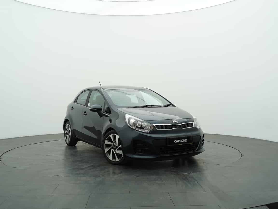 Kia_Rio_2016_Blue_B2C_CARSOME